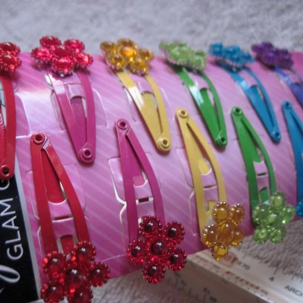 12 Goody Glam Girls Bright Painted Metal Snap Hair Clips Plastic Flower Gems